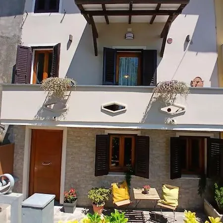 Casa Panoramica Sulle Colline Di Viareggio *